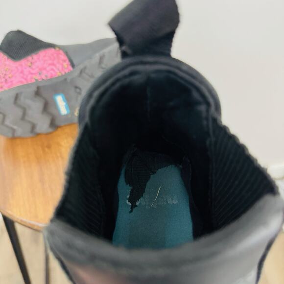 Native Kensington Treklite Black And Pink Chelsea Boot Girls Size 2 - Picture 10 of 11